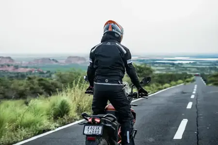 Roste dálnice D35. Takto vypadá úsek u Svitav na záběrech z dronu.