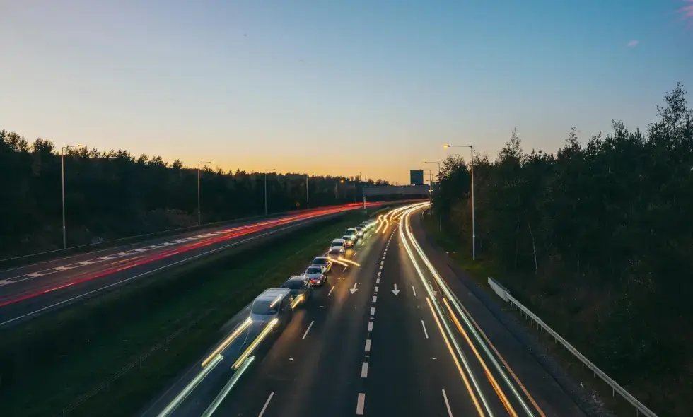 Bukurešť-Craiova téměř celou cestou po dálnici a rychlostní silnici: Ministerstvo dopravy předalo do provozu dalších 20 km. Celkem je k dispozici 92 km z 121 km. Zítra následuje další úsek.
